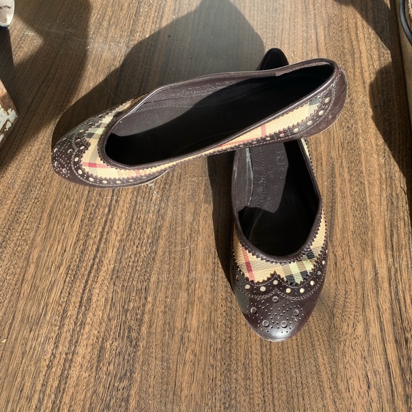 Burberry Classic Ballerina Flats - Picture 1 of 3